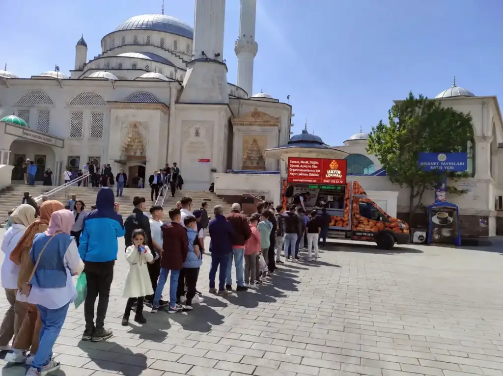 İstanbul Lokmacı - Hayır Lokması
