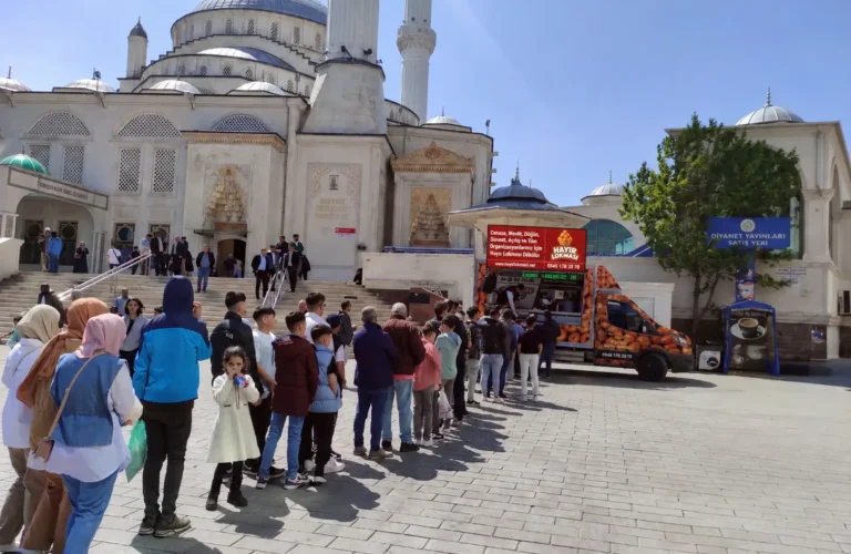 İstanbul Lokmacı - Hayır Lokması